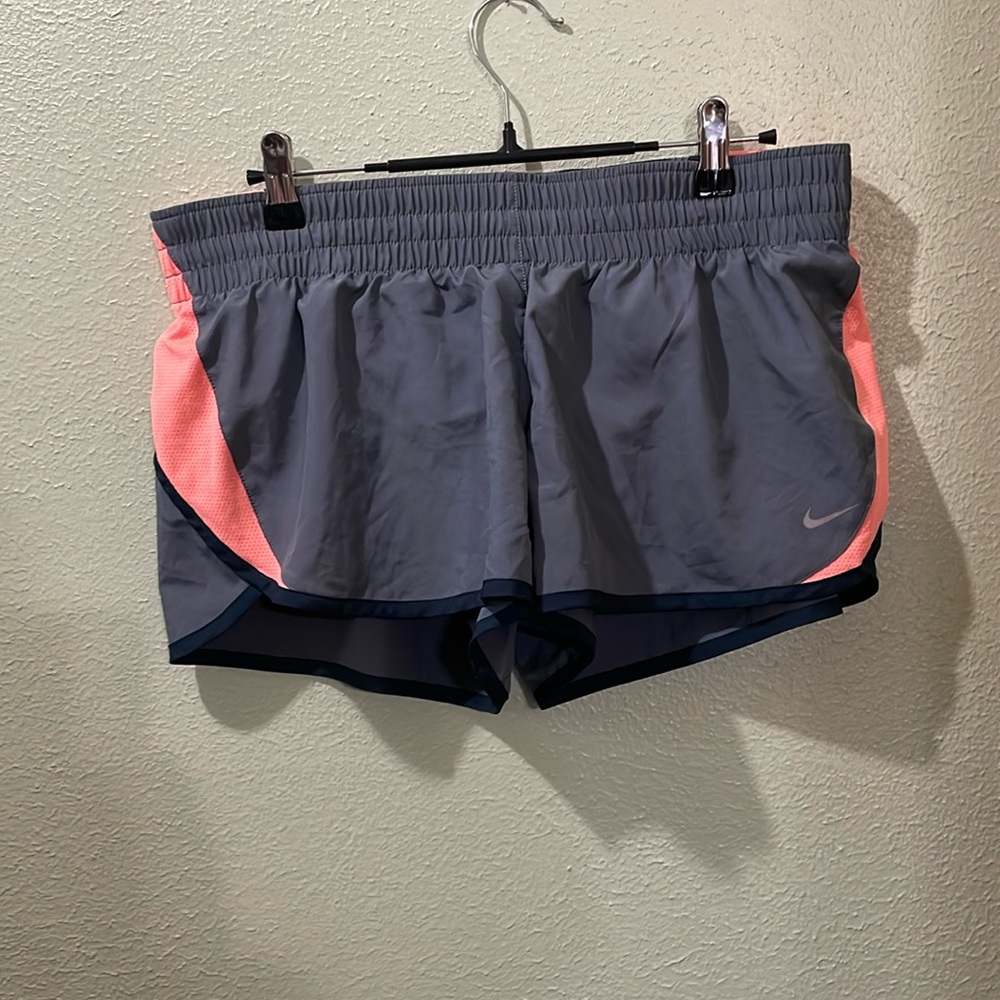 Nike Shorts Size Large